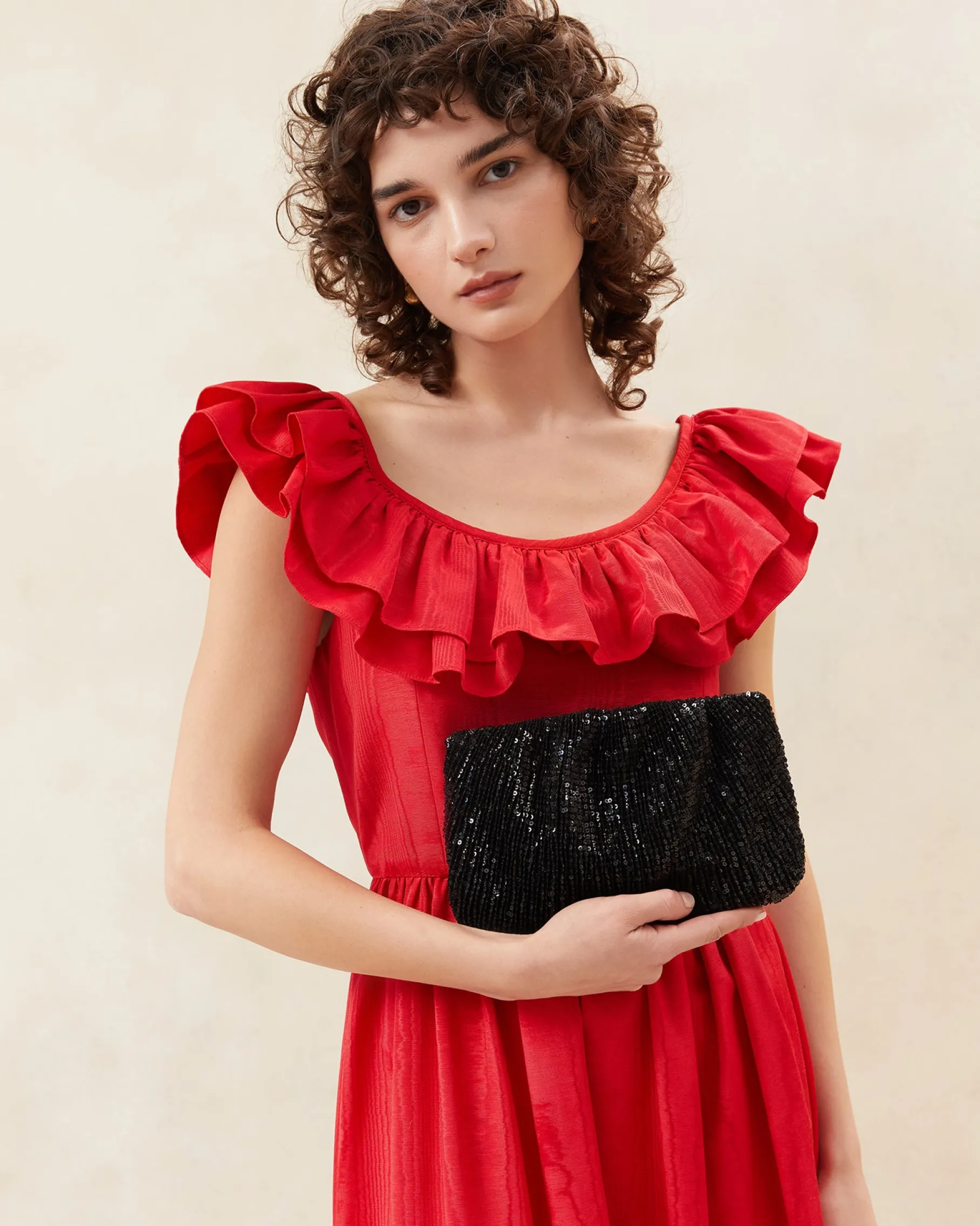 Brit White Flat Pleated Clutch